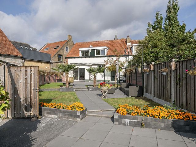 Markt 15, Poortvliet