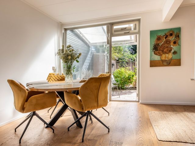 Voorburgstraat 8, Loenersloot