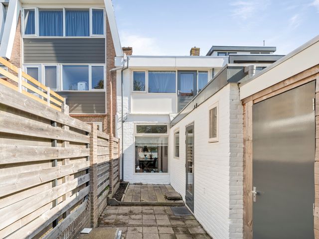 Van Leeuwenhoekstraat 42, Den Helder