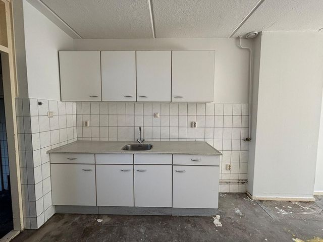 Dahlialaan 2, Winkel