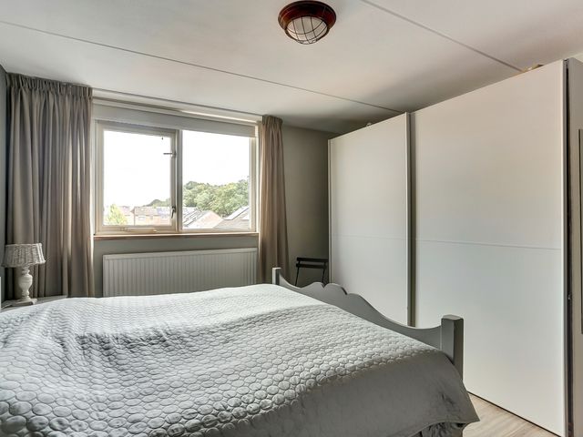 Lijsterbeslaan 8, Emmer-Compascuum