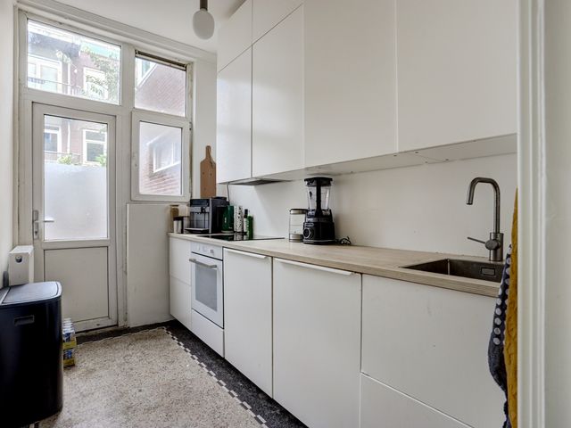 Randweg 38A, Rotterdam