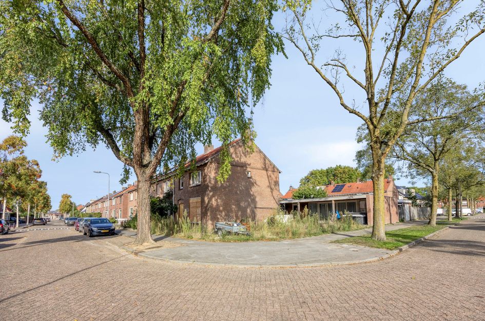 Iman Van Den Boschstraat 36