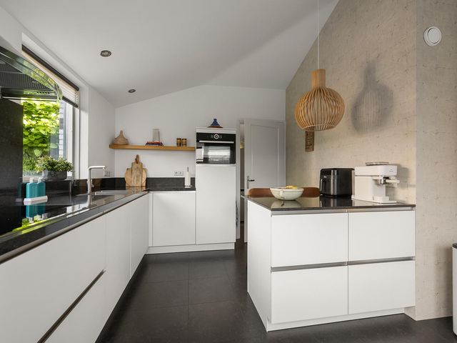 Karmelietenstraat 12, Assendelft