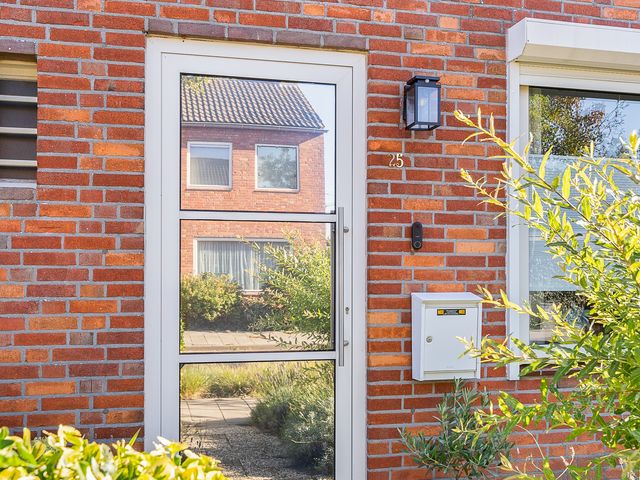 Sloehavenstraat 25, Nieuw- En Sint Joosland