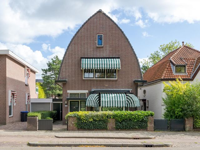 Leidseweg 558, Voorschoten