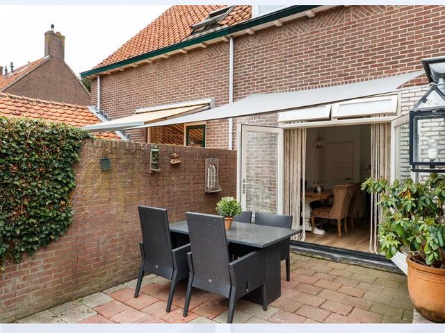 Dr. J.J.F. Steijlingweg 12, Maartensdijk
