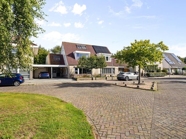 Malzwin 1315, Julianadorp
