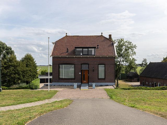 Sluis 63, Groot-Ammers