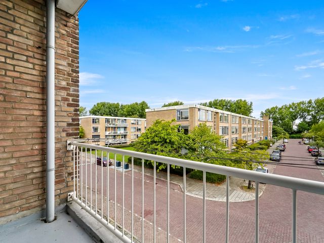 Storklaan 15, Delft