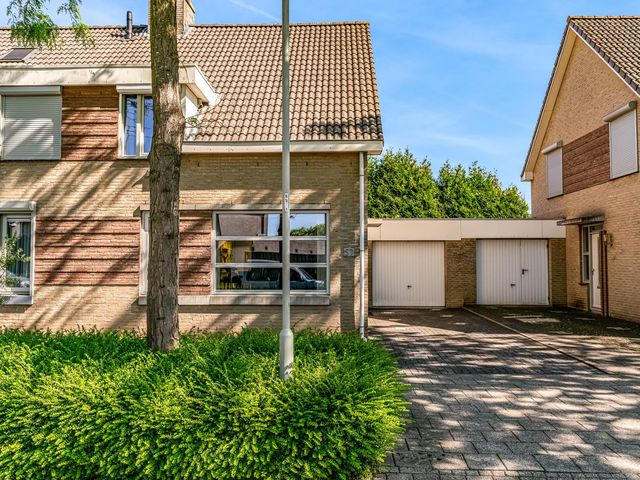 Hortensiastraat 57, Geleen