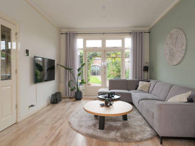 Louisestraat 21, Hengelo