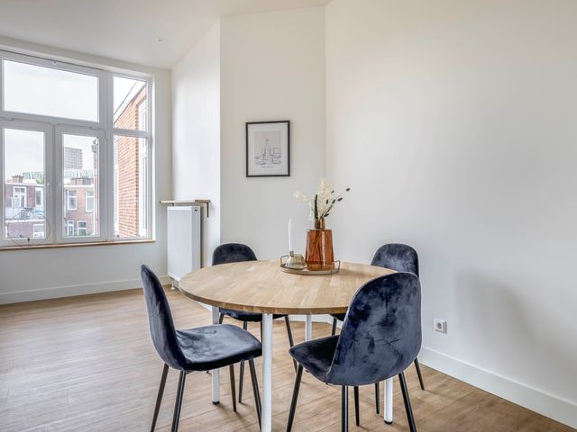 De Constant Rebecquestraat 42, Den Haag