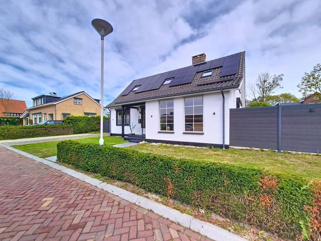 't Schuttebocht 25, Oostburg