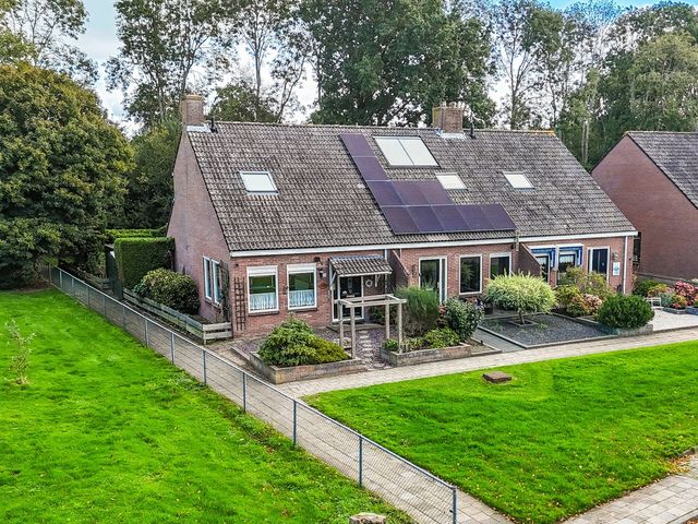Koningin Julianaweg 76, Scheerwolde