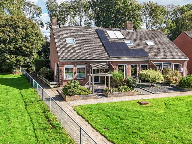 Koningin Julianaweg 76, Scheerwolde