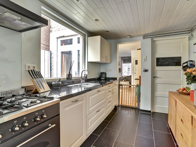Hobbemastraat 38, Tilburg
