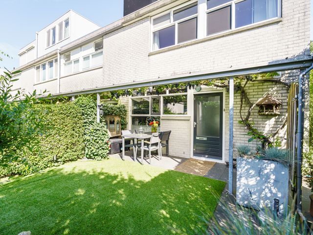 Count Basiestraat 2, Amersfoort