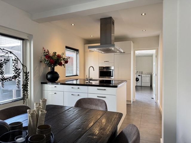 Burgemeester van Campenhoutstraat 3A, Made