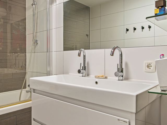 KNSM-Laan 695, Amsterdam