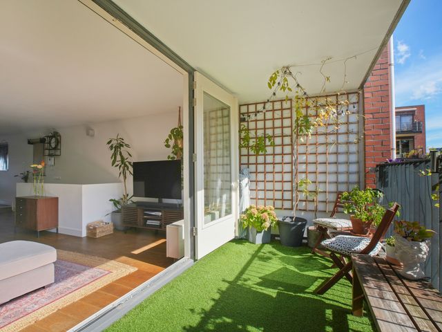KNSM-Laan 695, Amsterdam
