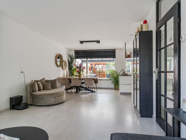 Klaproosstraat 64, Alphen aan den Rijn