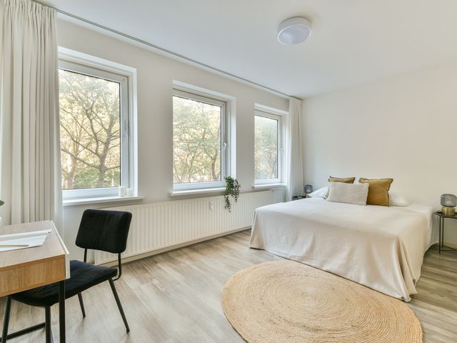 Van Nijenrodeweg 512, Amsterdam