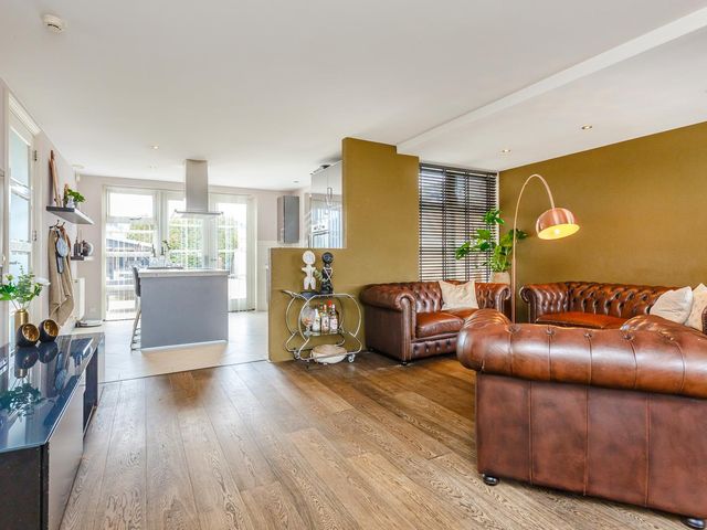 Bernhardstraat 29, Hoogkarspel