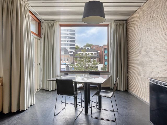 De Klomp 22, Enschede