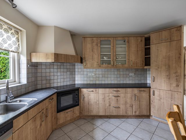Wespendief 4, Tollebeek