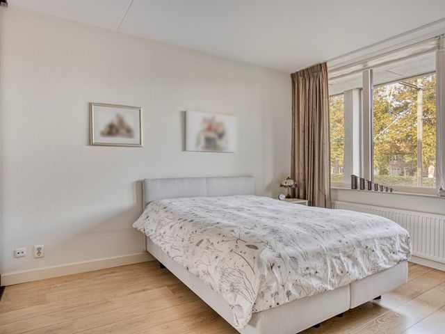 Eikenhof 17, Hoorn