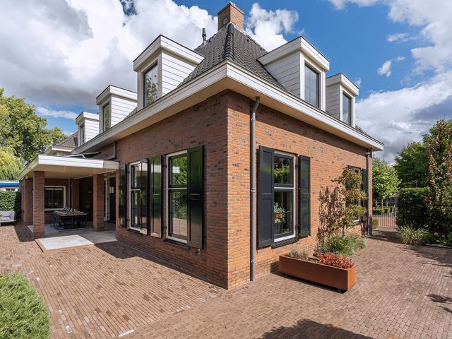 Noorderhoeve 2, Barendrecht