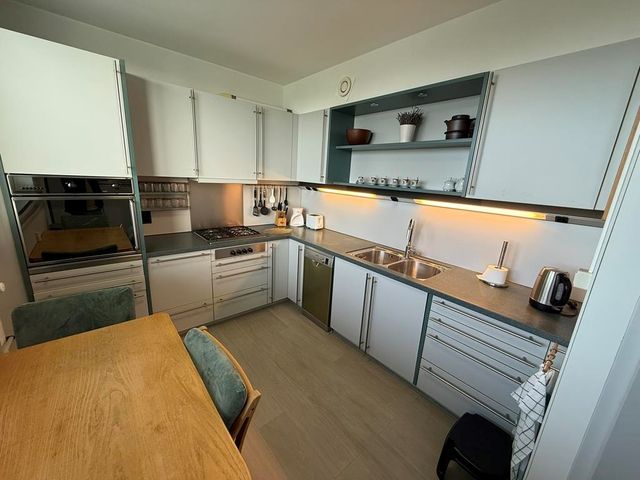Kringloop 383 8, Amstelveen