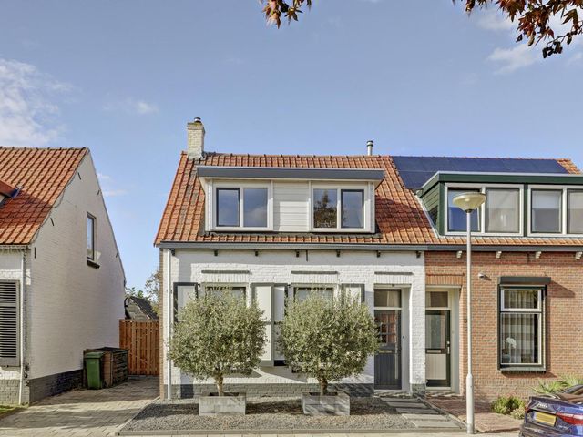 Alexanderstraat 29, Kapelle
