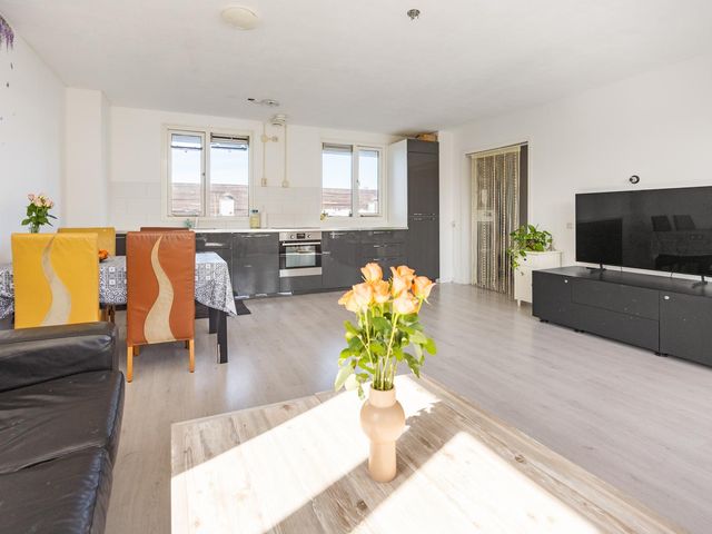 Saffraanplein 13, Almere