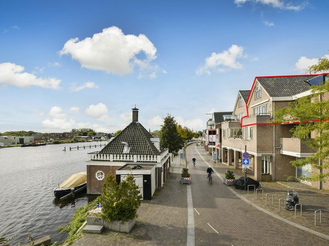 Wilhelminakade 55, Uithoorn