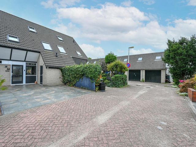 Laan van Vredestein 46, 'S-Gravenhage