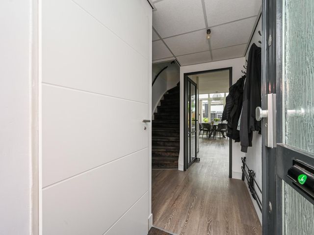Laan van Vredestein 46, 'S-Gravenhage