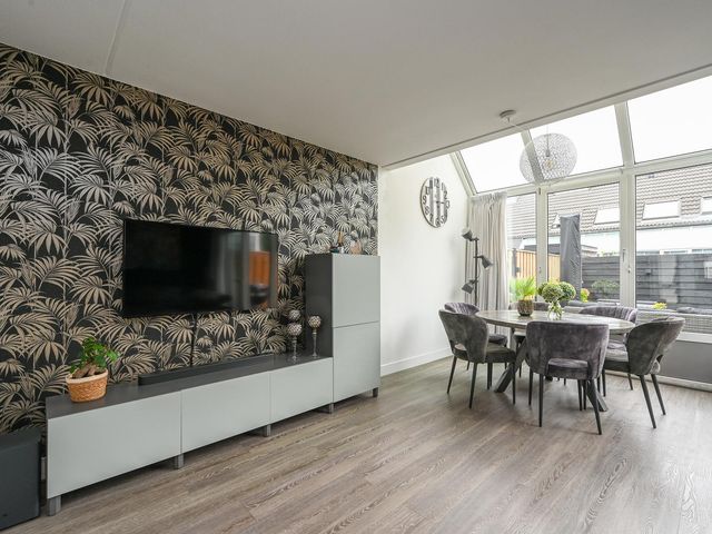 Laan van Vredestein 46, 'S-Gravenhage