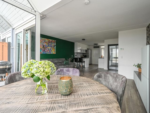 Laan van Vredestein 46, 'S-Gravenhage