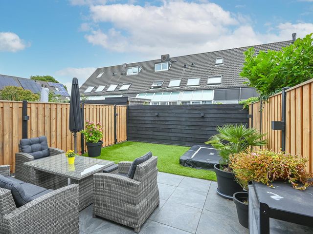 Laan van Vredestein 46, 'S-Gravenhage