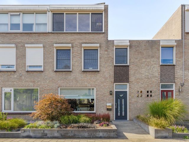 Bachlaan 16, Heesch