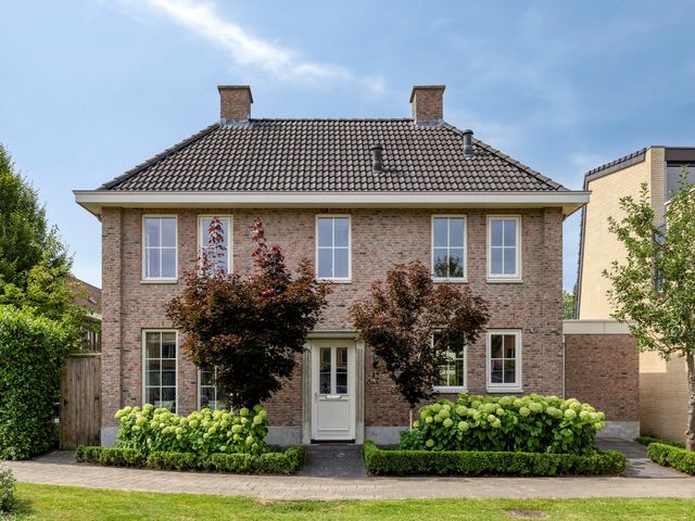 Walhofplein 12, Enschede