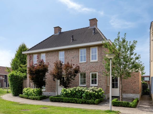 Walhofplein 12, Enschede