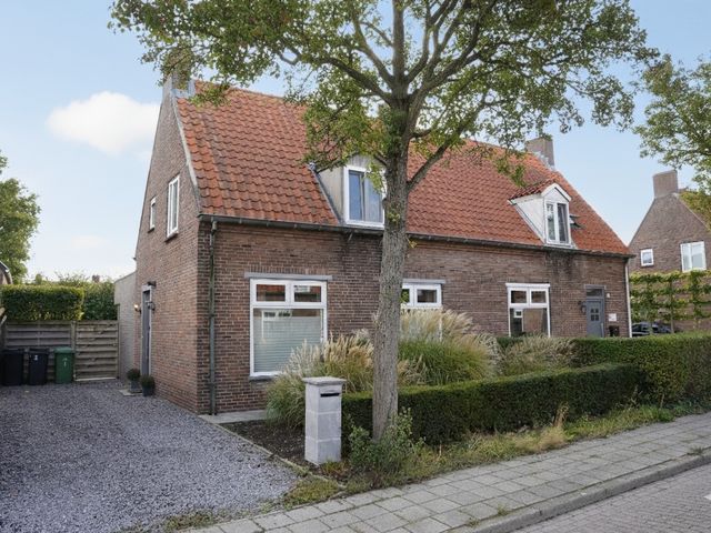 Nieuwstraat 1, Eede