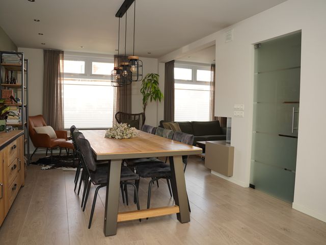 Nieuwstraat 1, Eede