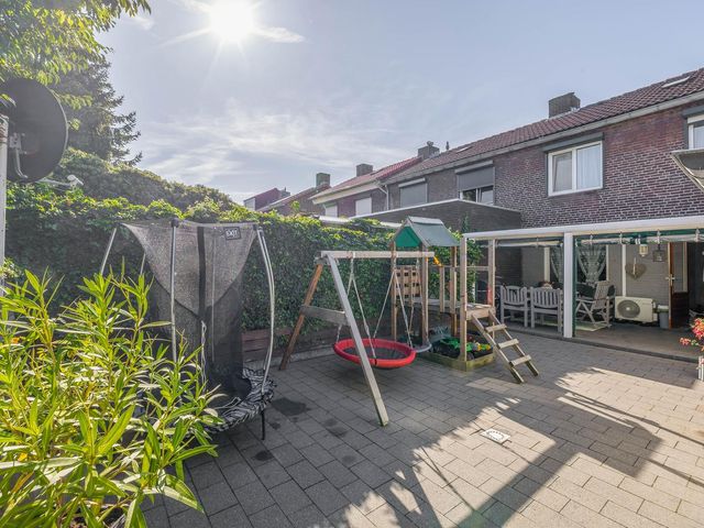 Reigerstraat 17, Tegelen