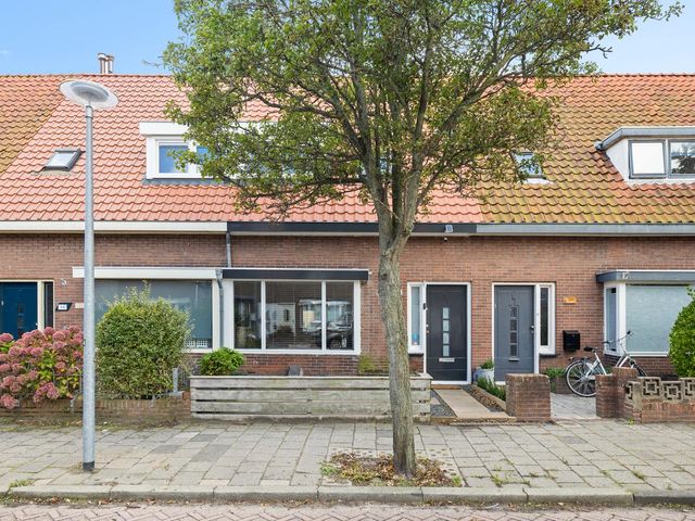 Ooievaarstraat 14, Den Helder