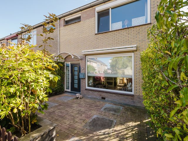 Walnootstraat 15, Spijkenisse
