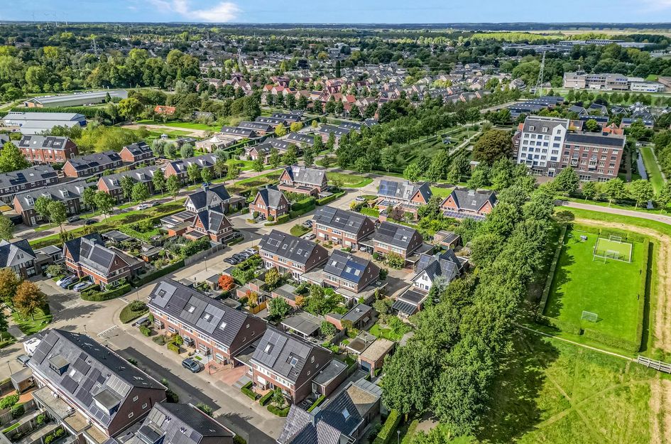 Dwarsdijk 11